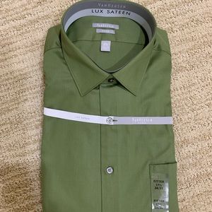 Van Heusen dress button-down shirt - NWT